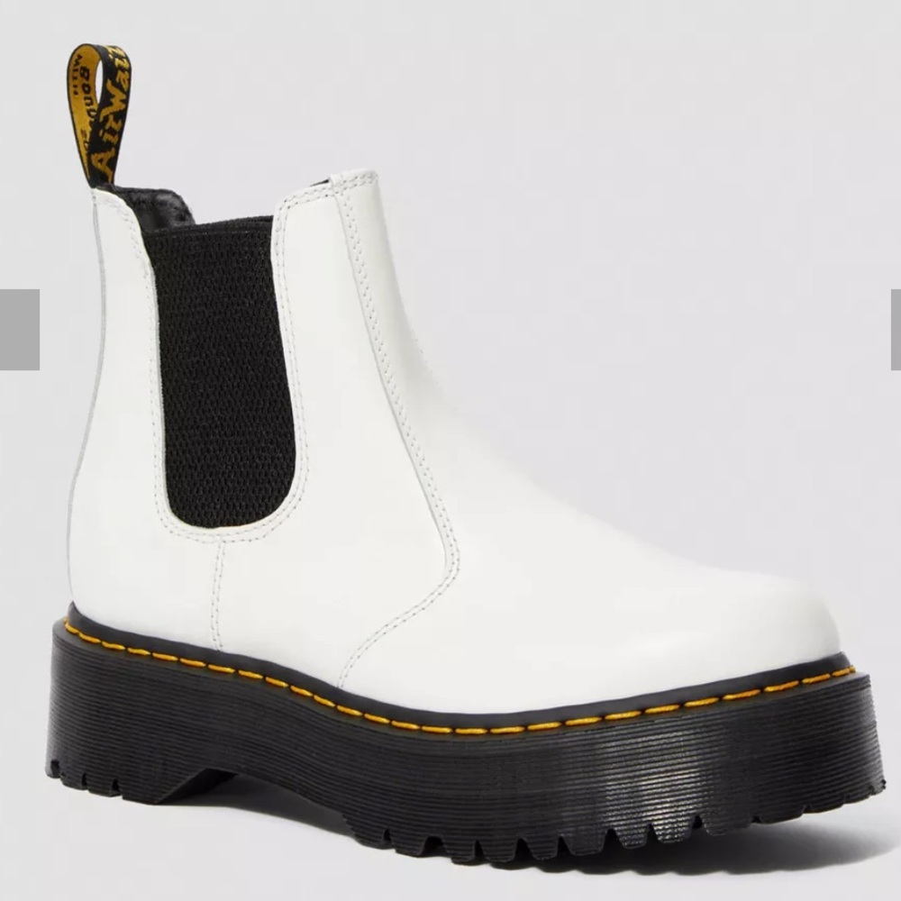 Dr. Martens White 2976 Smooth Leather Platform Chelsea Boots - Picture 3 of 14